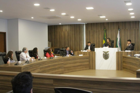 Refugiados buscam apoio dos deputados para melhorar acolhimento a estrangeiros