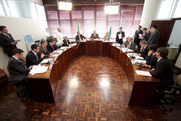 CCJ aprova antecipação da eleição da Mesa Executiva da Assembleia