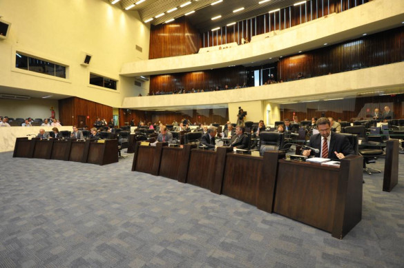 Projeto que ajusta Plano Plurianual para programas do Executivo segue para sanção