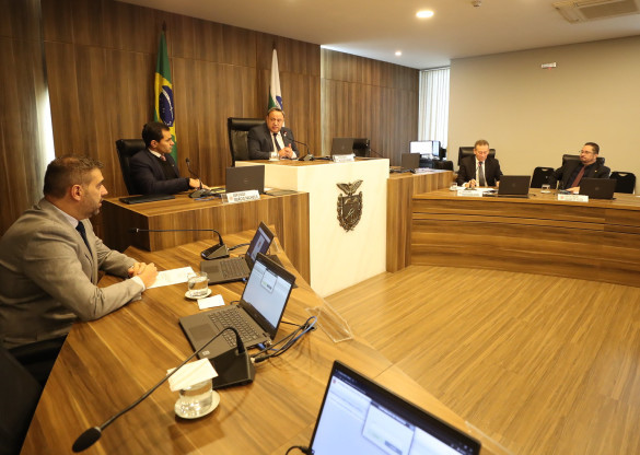 Proposta que reajusta salários dos professores da rede pública estadual de ensino avança nas comissões de Finanças e Tributação, e de Educação