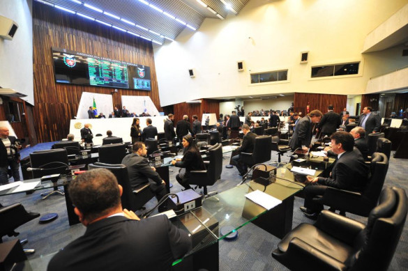 Deputados aprovam reajustes a servidores do Tribunal de Justiça, Tribunal de Contas e Defensoria