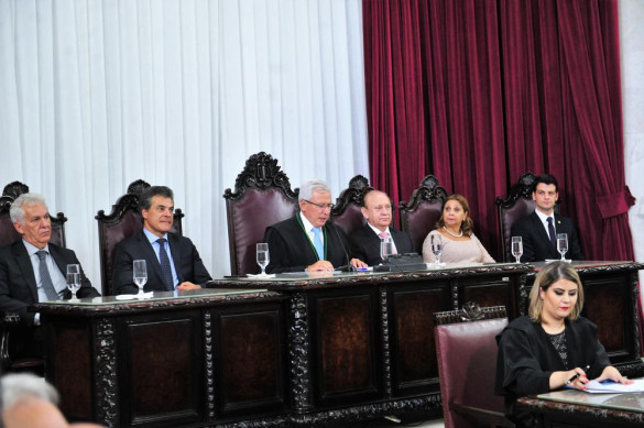 Presidente Traiano e deputados prestigiam a posse do novo presidente do Tribunal de Contas do Paraná