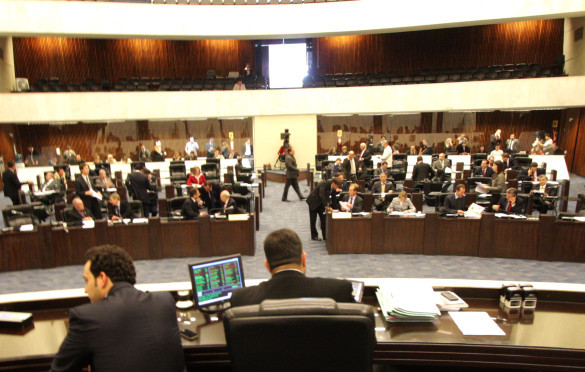 LDO 2013 passa pelo Plenário em primeira discussão