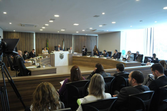 CCJ aprova projeto que define obrigações de pequeno valor (OPVs) para pagamento de precatórios