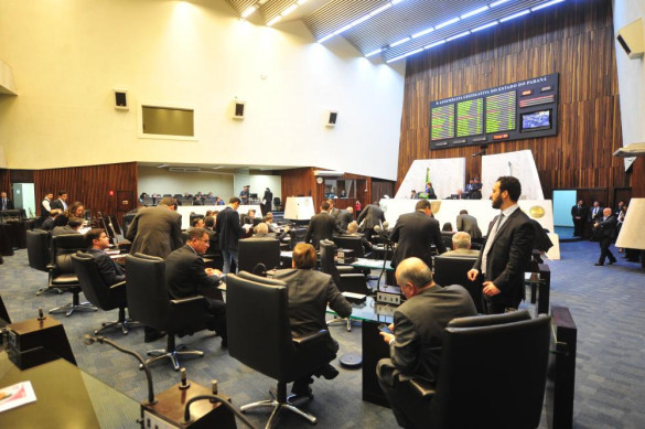 Assembleia aprova alterações no Plano Plurianual 2016-2019