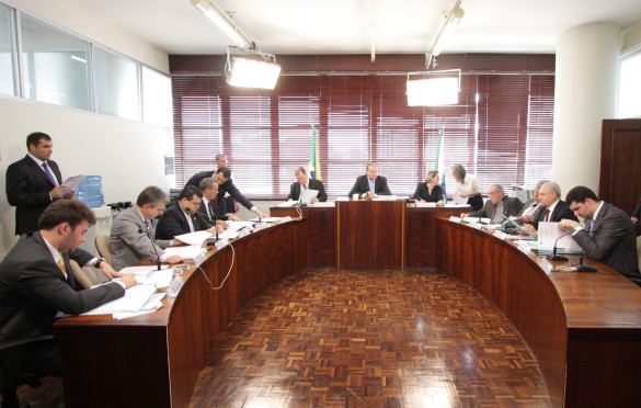 CCJ aprova projetos do Judiciário e proposta do Executivo que altera Lei do ICMS