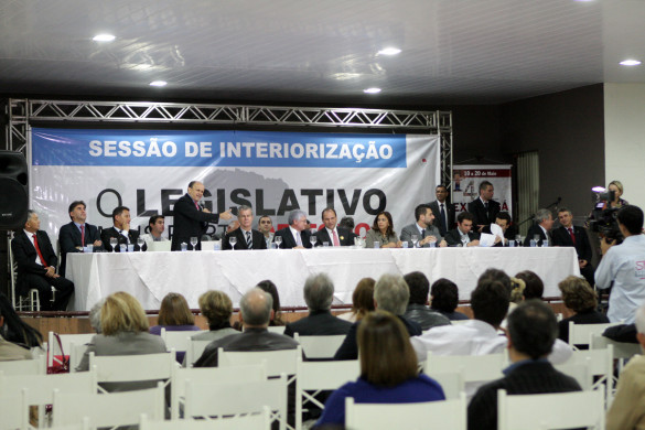 Assembleia Legislativa realiza 6ª Sessão de Interiorização em Maringá