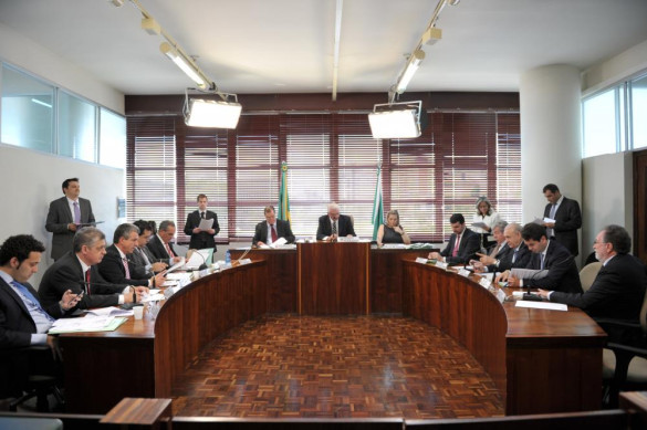 CCJ aprova doze mensagens do Governo que tratam de doações de imóveis para municípios