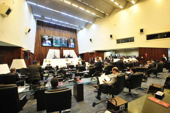 Segue para sanção governamental projeto que prevê que presos paguem por tornozeleiras eletrônicas