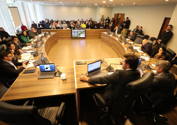 Aprovado projeto que torna mais transparente cobrança de couvert artístico