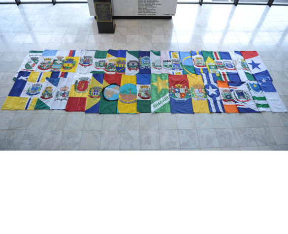 Assembleia terá galeria com bandeiras de todos os municípios paranaenses