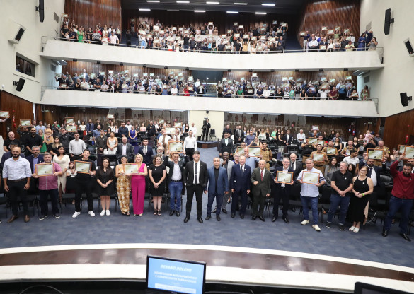 Assembleia reconhece a visão e a determinação dos empreendedores do Paraná