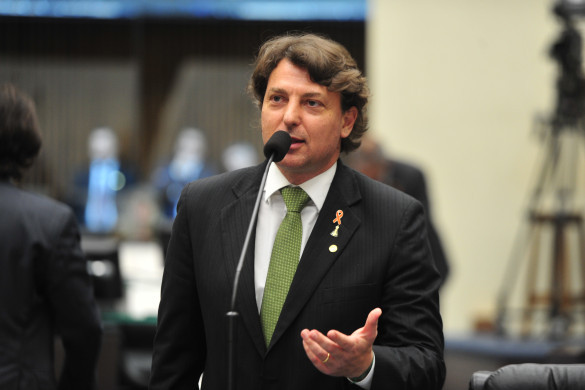 Deputado paranaense assume Secretaria da Unale