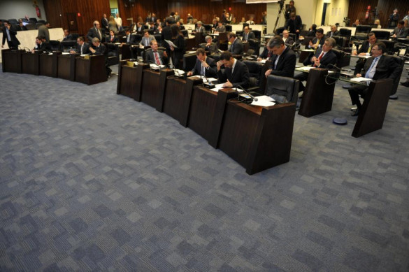Assembleia aprova projeto do Poder Executivo que institui o SIMEPAR
