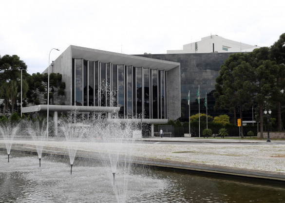 Assembleia retoma debate sobre o pagamento do auxílio alimentação para agentes penitenciários