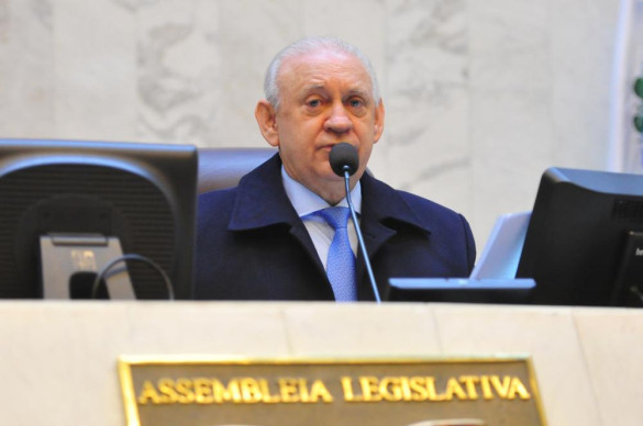 Com discurso emocionado presidente Traiano rende homenagens a Bernardo Ribas Carli
