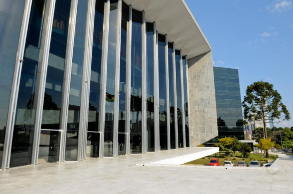 Dez projetos serão votados na sessão plenária da segunda-feira (8)