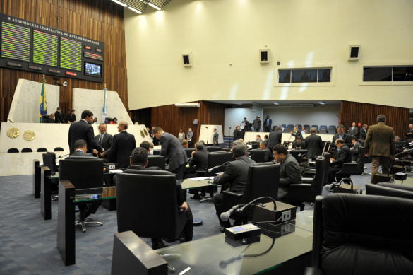 Projeto que estabelece novas exigências para ingresso na Polícia Militar recebe emenda e volta para a CCJ