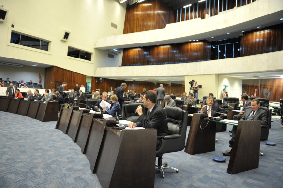 Deputados aprovam projeto que regulamenta venda de ingressos para a Copa do Mundo