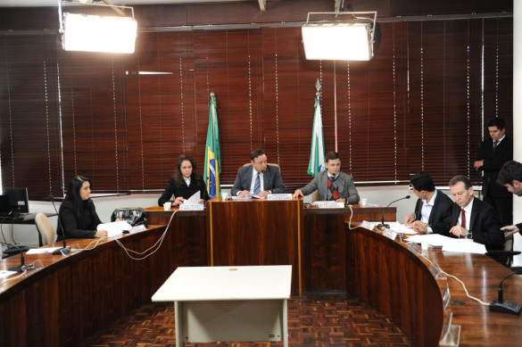 Pedido de vista adia para esta terça (16) votação de mérito do Plano Estadual de Educação