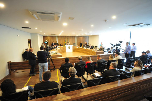 CCJ aprova proibição da cobrança de serviços de TV a cabo por meio de anúncios durante a programação