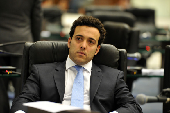 Projeto que regulamenta "couvert" é aprovado com emenda
