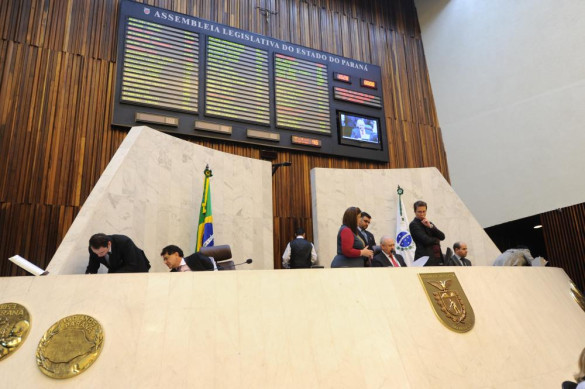 Mais de metade das emendas apresentadas ao novo Regimento Interno da Alep já foram votadas