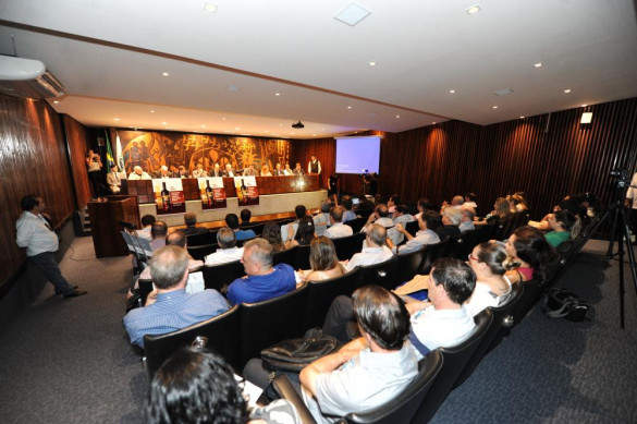 Audiência debate aumento da carga tributária incidente sobre a cadeia do vinho e outras bebidas