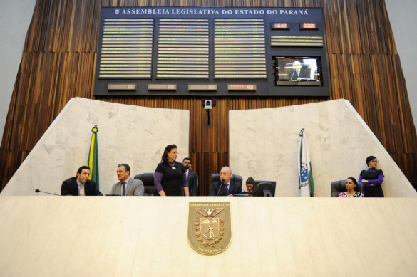 Reajuste do funcionalismo público é aprovado em primeira discussão