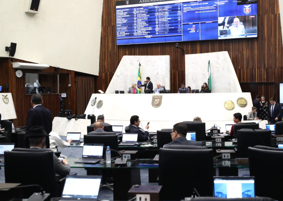Assembleia Legislativa aprova projetos para aperfeiçoar gestão e atualizar quadro pessoal da Casa