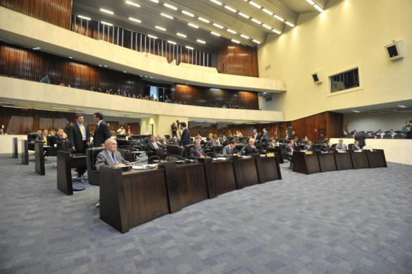Aprovada em segundo turno proibição do uso de aparelhos eletrônicos não pedagógicos durante as aulas