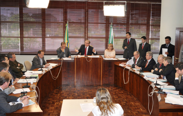CCJ analisa mensagem do Executivo que altera lei da Defensoria Pública
