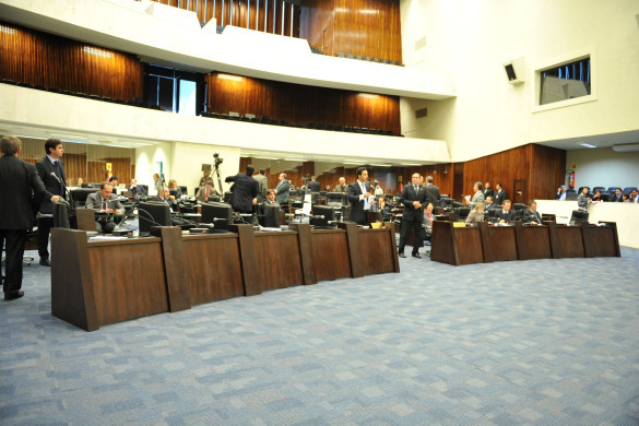 Plenário aprova mensagens do Poder Executivo em sessões extraordinárias