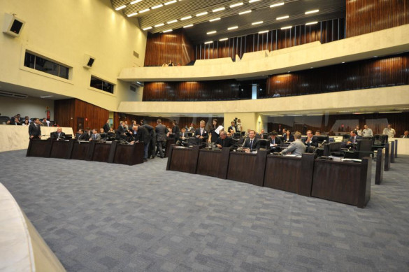 Extinção da Comissão Geral de Plenário é aprovada em segundo turno pelos deputados