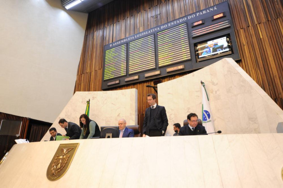 Assembleia rejeita proposta de emenda ao Regimento Interno vedando reeleição de membros da Mesa