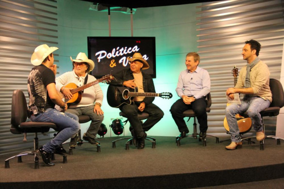 Elio Rusch é o convidado da vez no programa "Política e Viola", na TV Assembleia