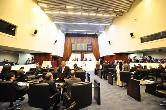 Deputados aprovaram sete projetos de lei na sessão plenária desta quarta-feira (22)