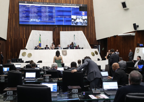 Aprovado projeto para reforçar proteção aos idosos contra fraudes e abusos bancários