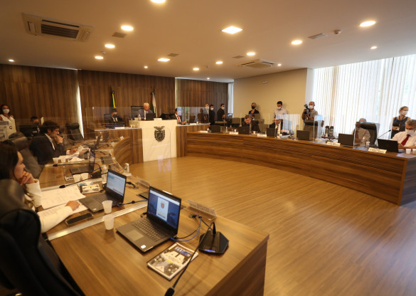 Pedido de vista na CCJ adia discussão de reposição inflacionária de servidores
