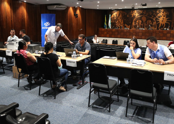 Mutirão realizado pela Defensoria Pública na Assembleia Legislativa promove a cidadania dos paranaenses
