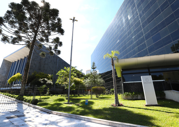 Assembleia Legislativa do Paraná é a que mais avança entre as premiadas com o Selo Diamante
