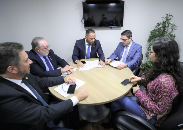 Conselho de Ética define relator do processo envolvendo Renato Freitas (PT) e Ricardo Arruda (PL)