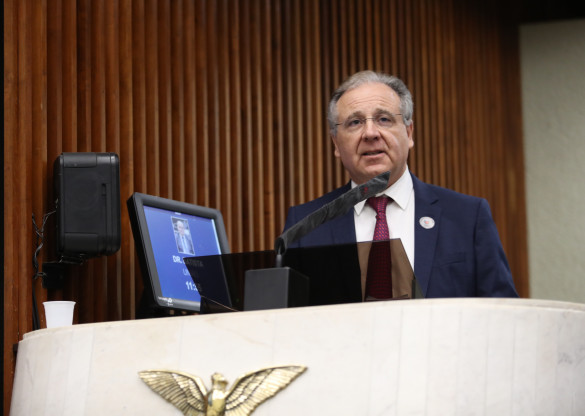 Assembleia cumpre responsabilidade social ao promover campanha Abril Marrom, diz especialista
