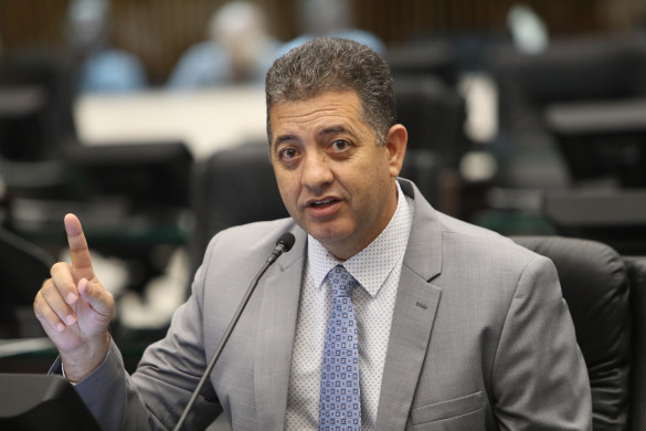 Vice-líder do Governo destaca a aprovação de mais escolas no modelo cívico-militar