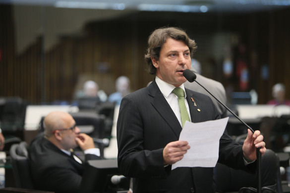 “Tem saída”: projeto em tramitação na Assembleia Legislativa visa promover a autonomia financeira das mulheres