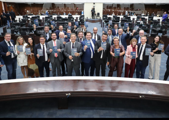 Código do Consumidor Paranaense é entregue formalmente ao Poder Legislativo