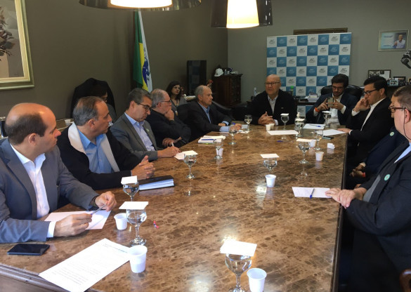 Frente Parlamentar divulga documento que pede a suspensão das novas concessões