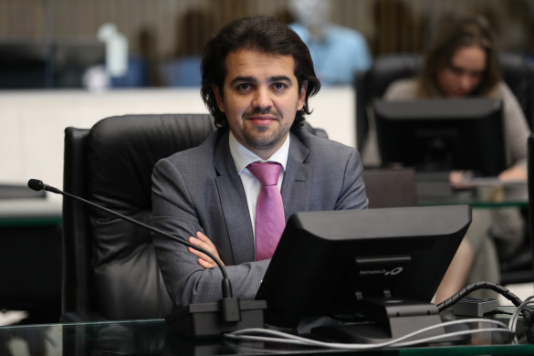 Deputado pede incentivo fiscal para comércio eletrônico no Paraná