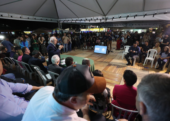 Assembleia recebe reivindicações da população de Fazenda Rio Grande durante Sessão Especial