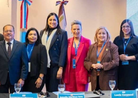Deputada Cloara Pinheiro (PSD) leva experiência da Procuradoria da Mulher à conferência na Argentina